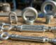 Galvanisation à chaud, zingage ou inox : quelle protection choisir pour les accessoires de levage ?